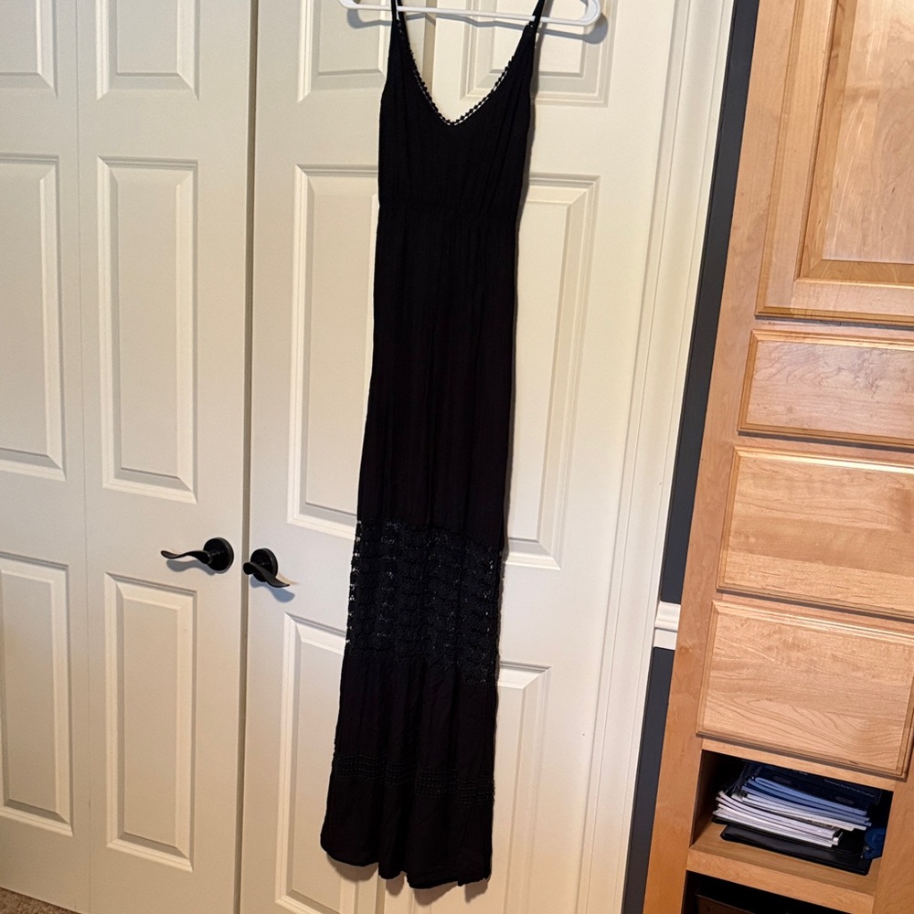 Elegant Black Maxi Dress